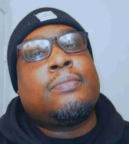 Profile picture of user: vincethapoet